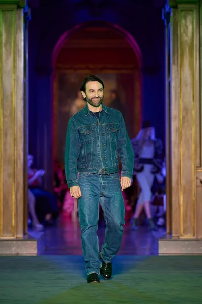 Look 57